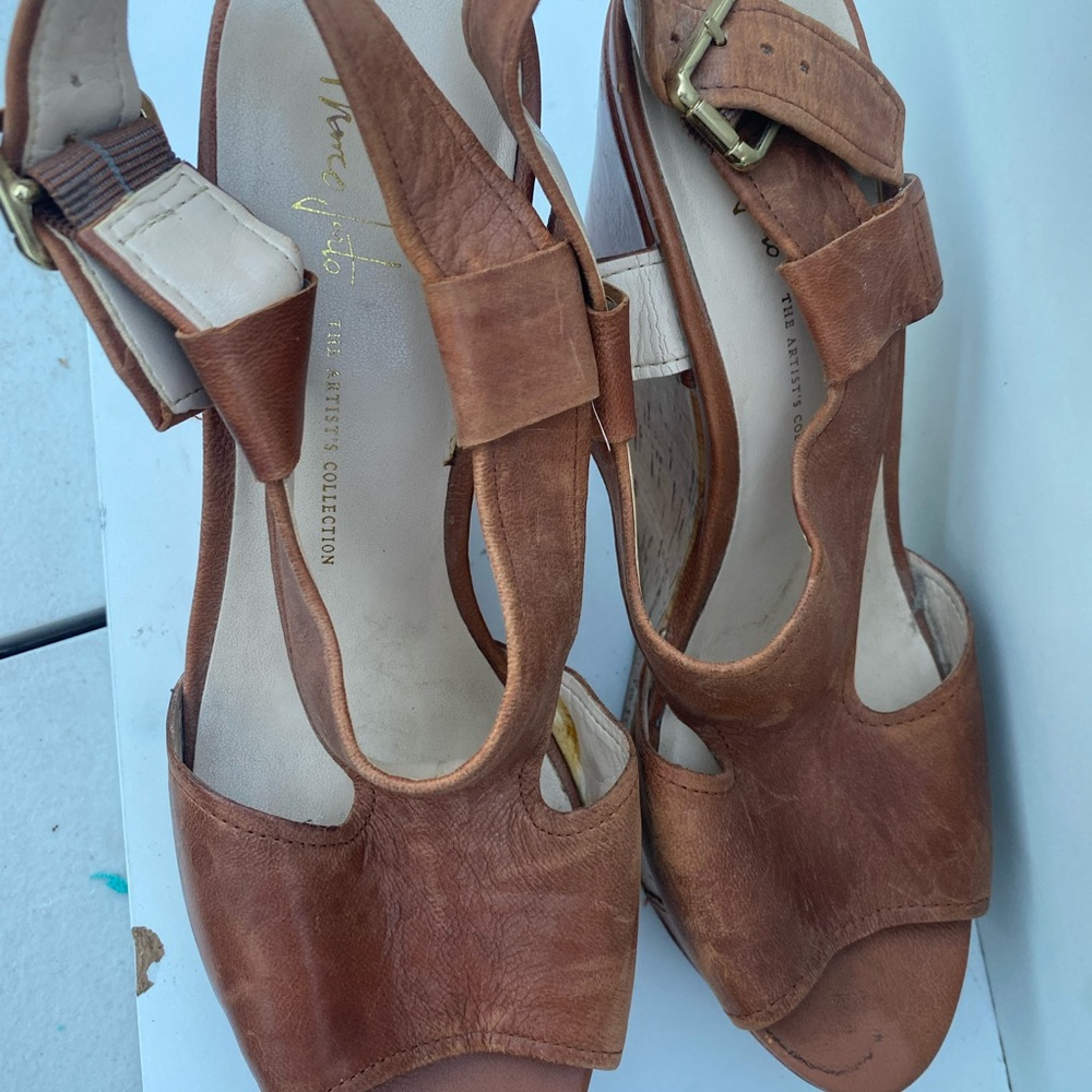 Woman shoes